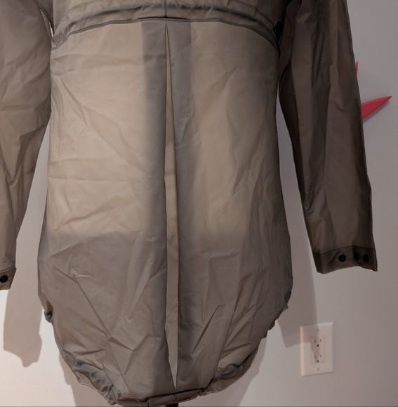 Hunter Rain Jacket. Size XS. EUC. - Picture 7 of 14